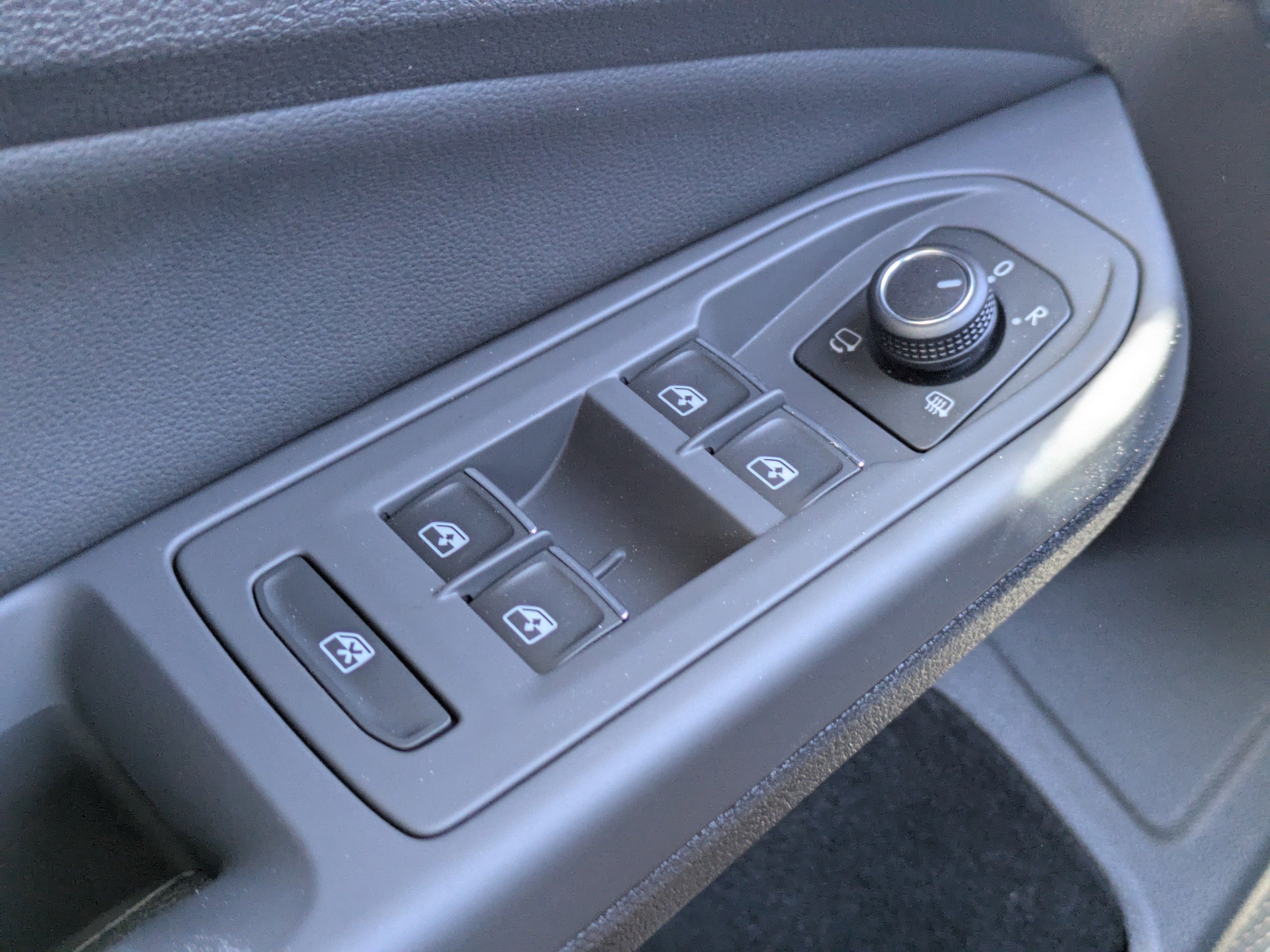 New 2026 Volkswagen Golf image 25