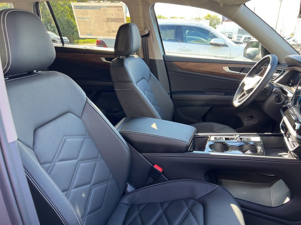 New 2026 Volkswagen Atlas SE image 23