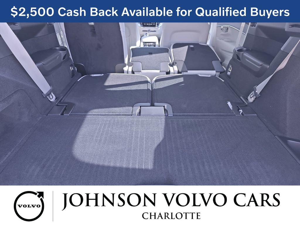 New 2026 Volvo XC90 B6 Ultra w/ Protection Package image 14