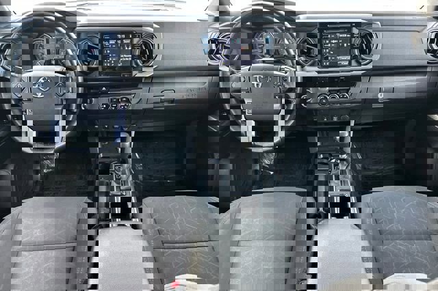 Used 2017 Toyota Tacoma TRD Sport w/ Tow Package image 16