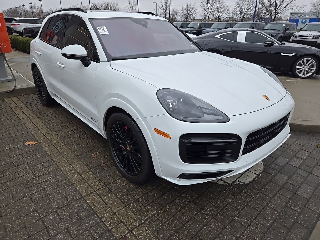 Used 2023 Porsche Cayenne GTS image 3