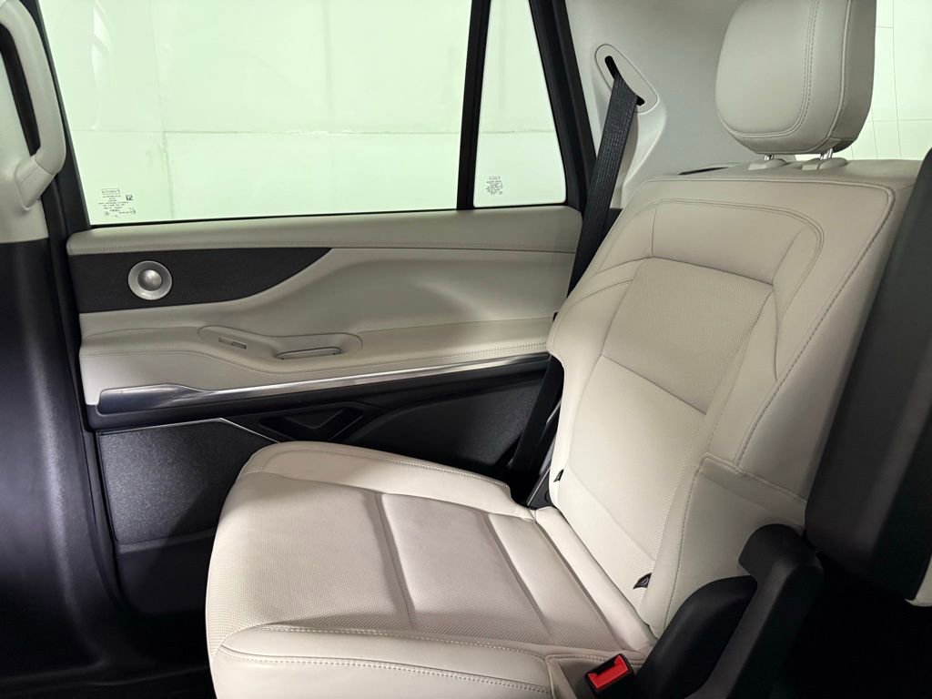 Certified 2025 Lincoln Navigator Reserve image 55