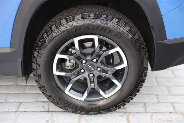 Used 2025 Chevrolet Equinox ACTIV w/ Convenience Package III image 41