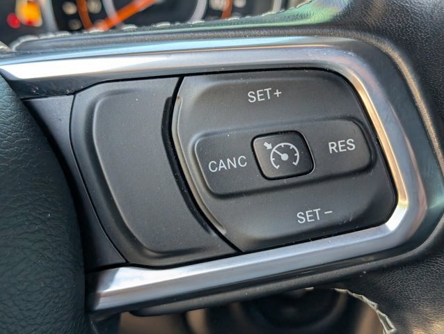 Used 2020 Jeep Wrangler Unlimited Sahara AWD/4WD image 19