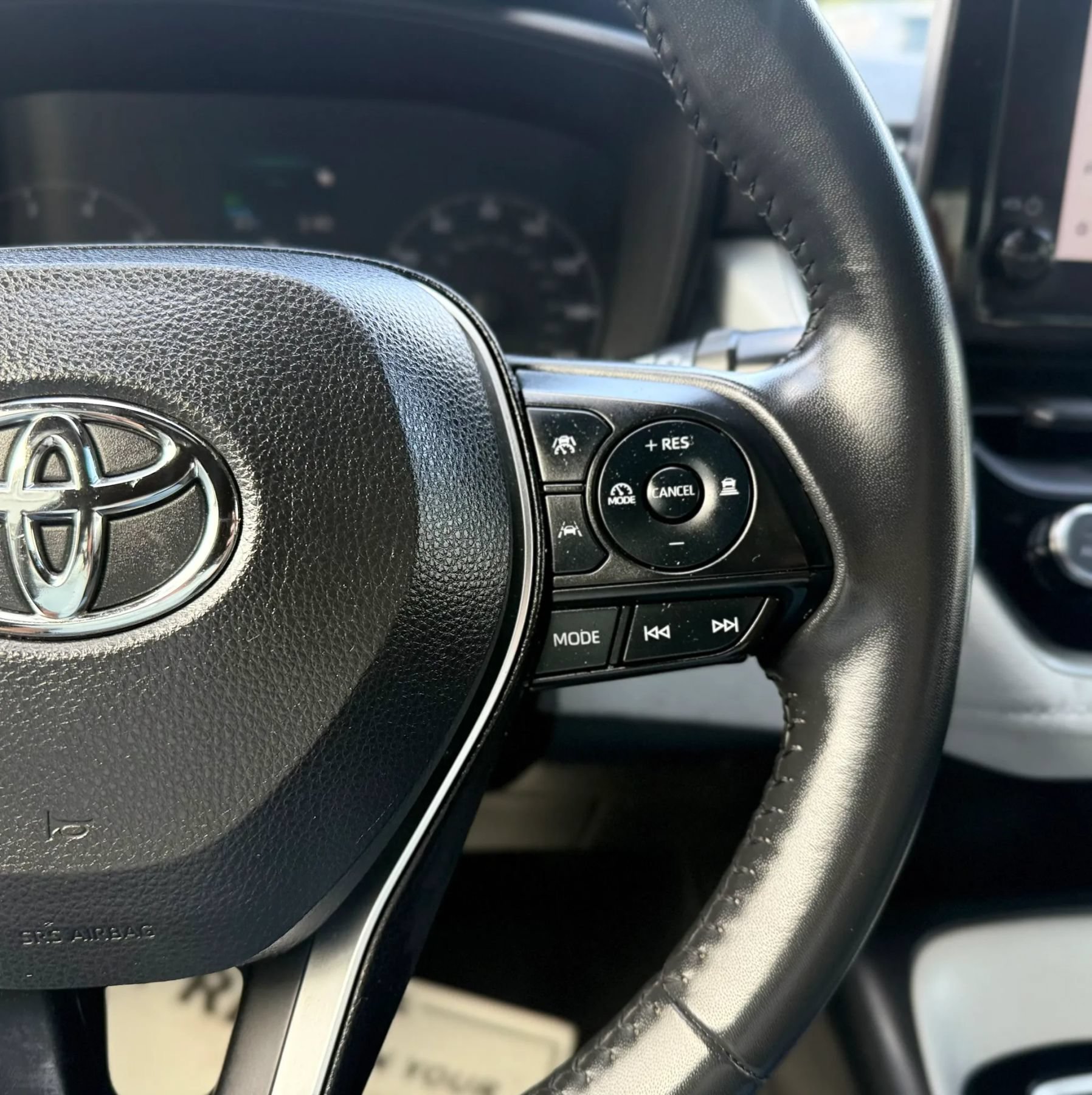 Used 2023 Toyota Corolla SE FWD image 14