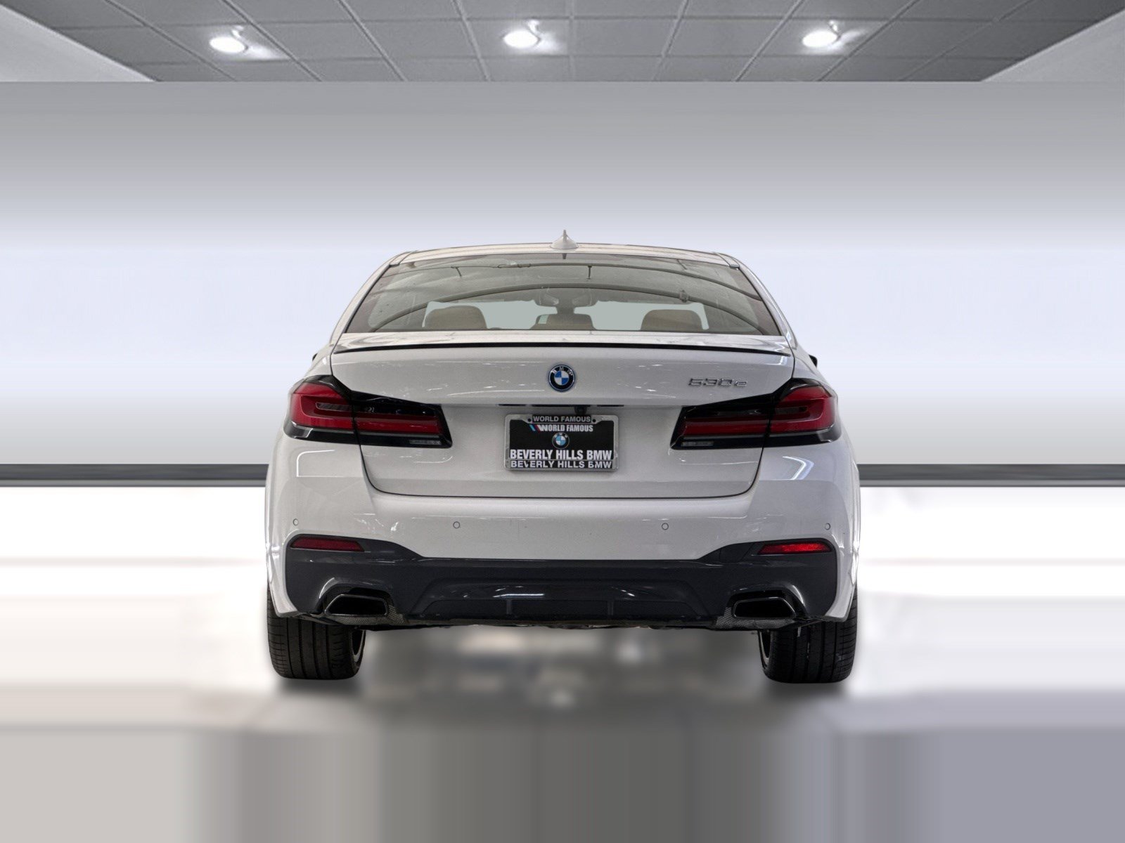 Certified 2023 BMW 530e w/ M Sport Package RWD image 9