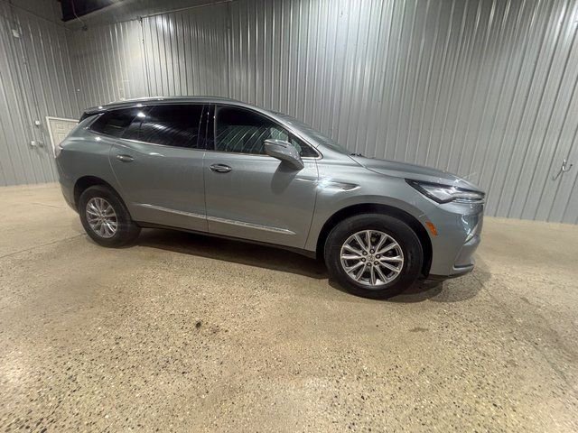 Used 2024 Buick Enclave Premium image 5