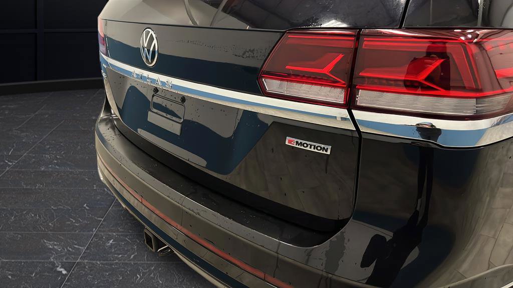 Used 2021 Volkswagen Atlas SEL Premium image 34