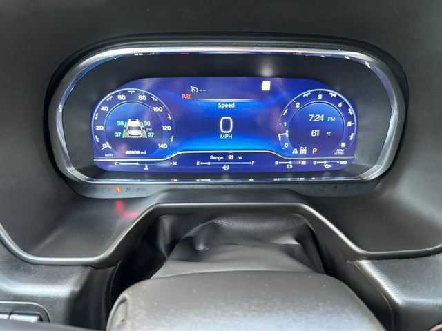Used 2022 Chevrolet Suburban High Country AWD/4WD image 25