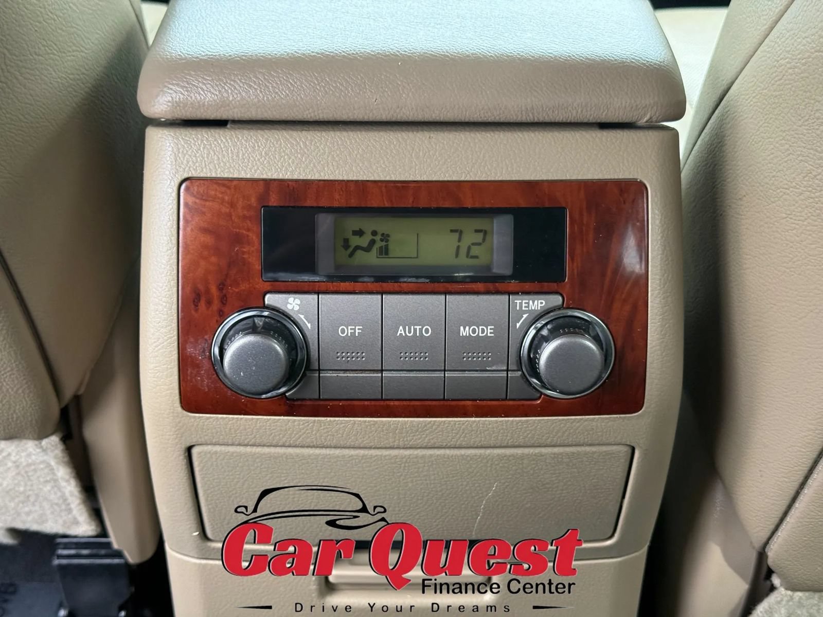 Used 2013 Toyota Highlander Limited AWD/4WD image 25