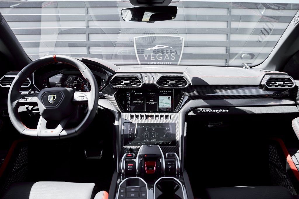 Used 2024 Lamborghini Urus Performante image 65