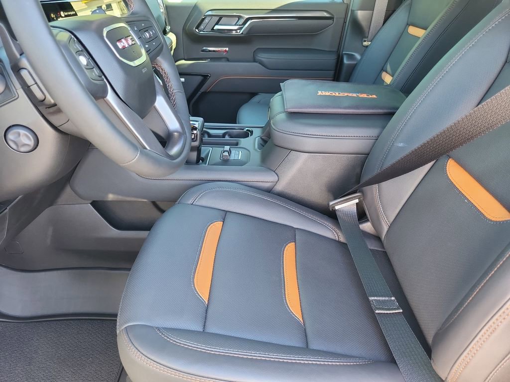 New 2025 GMC Sierra 1500 AT4 w/ AT4 Premium Package AWD/4WD image 9