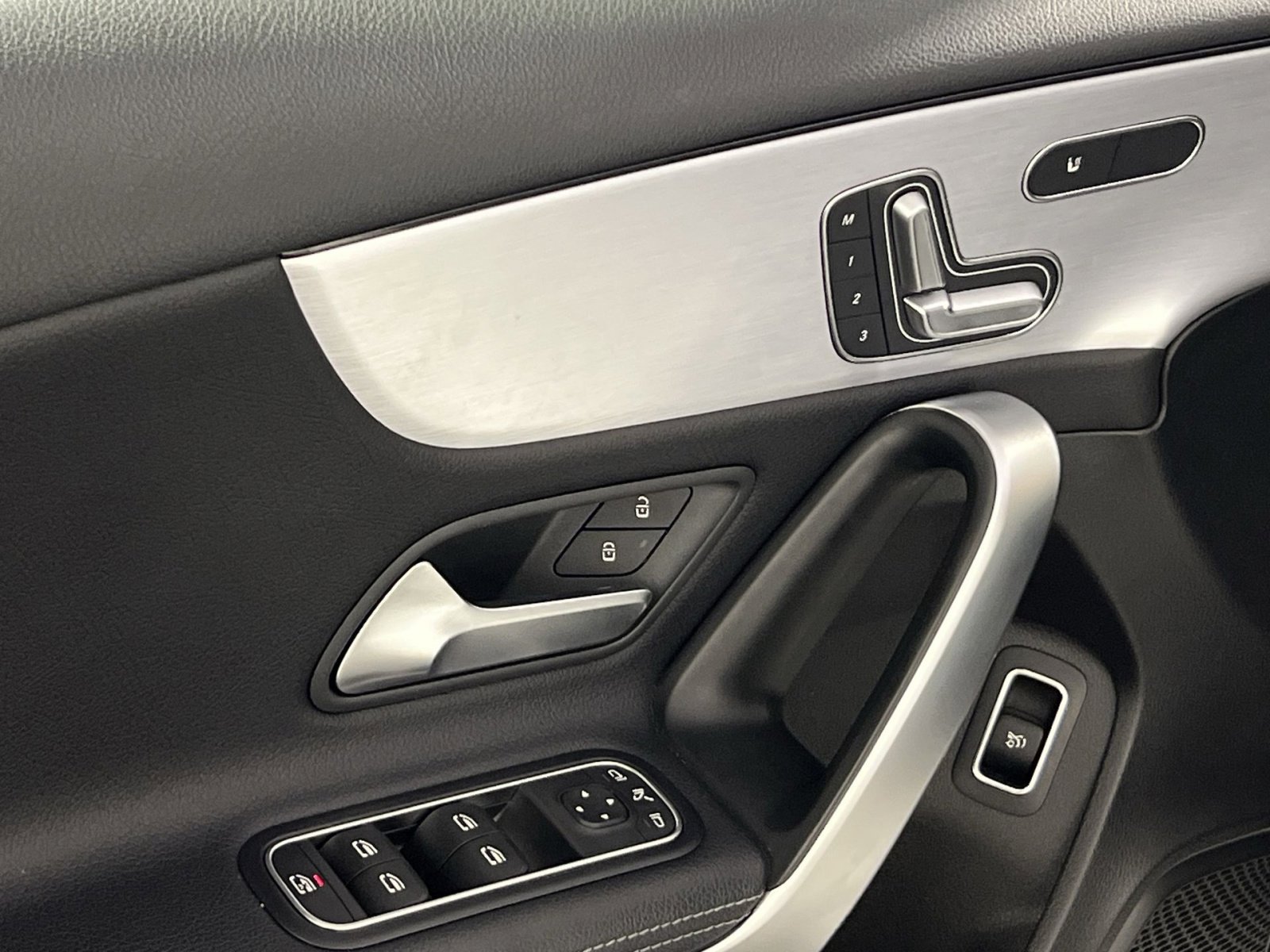 Used 2019 Mercedes-Benz A 220 4MATIC image 15