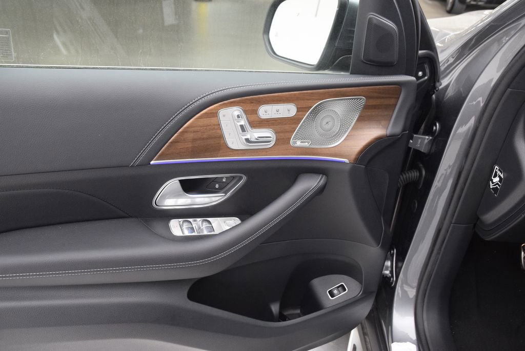 New 2025 Mercedes-Benz GLS 580 4MATIC image 23