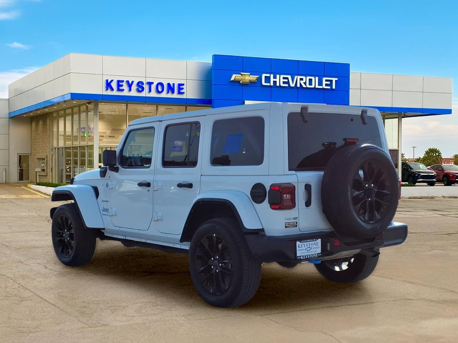 Used 2024 Jeep Wrangler Unlimited Sahara AWD/4WD image 5