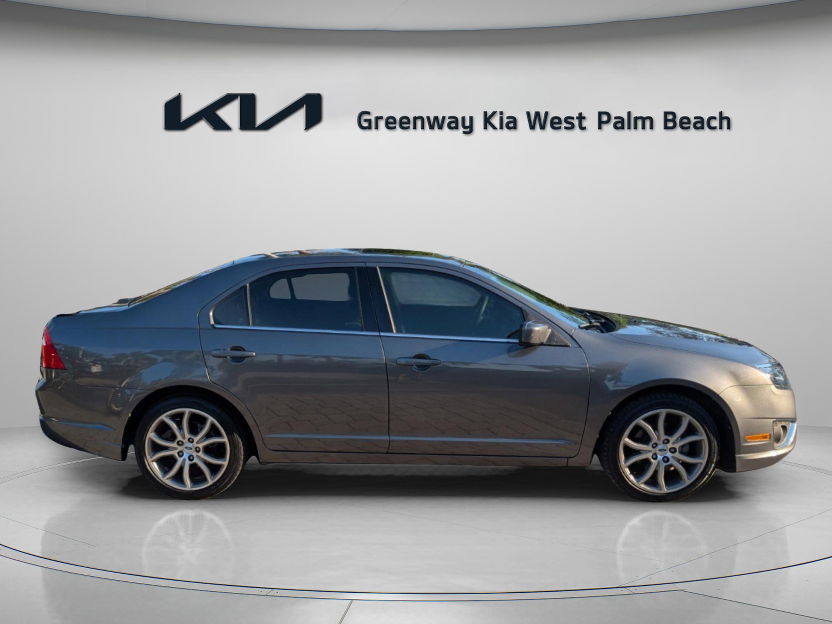 Used 2010 Ford Fusion SE image 8