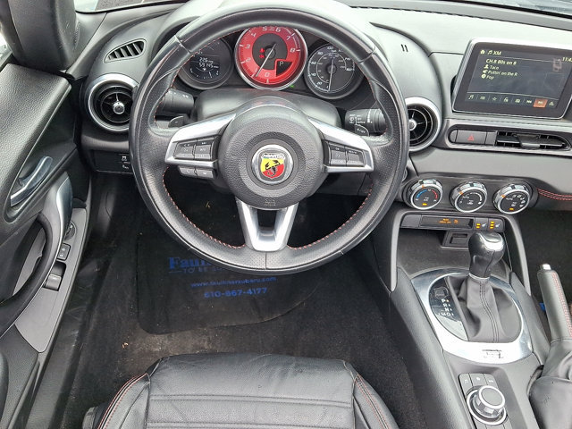 Used 2020 FIAT 124 Spider Abarth w/ Convenience Group RWD image 10