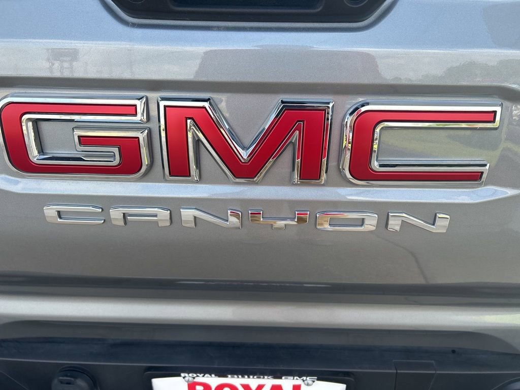 Used 2025 GMC Canyon AT4 w/ AT4 Premium Package AWD/4WD image 23
