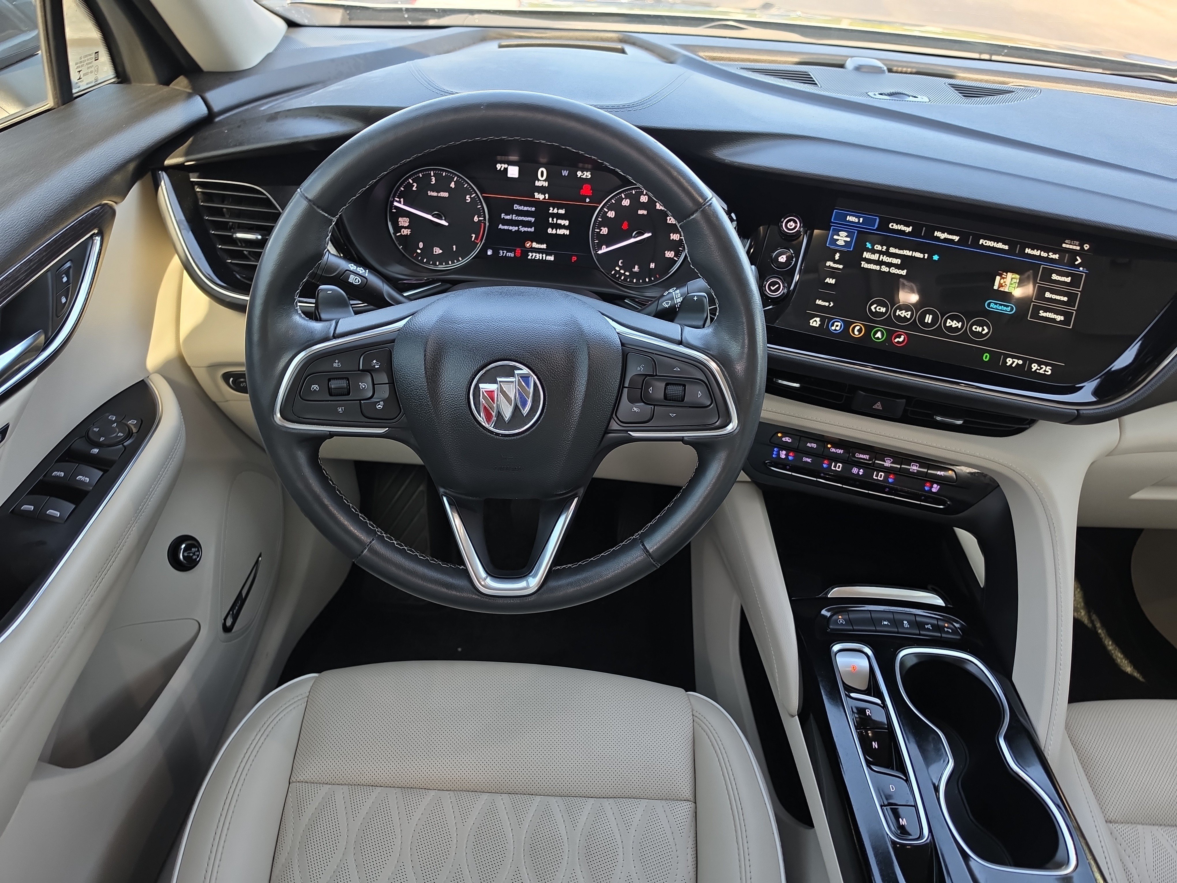 Certified 2023 Buick Envision Avenir FWD image 9