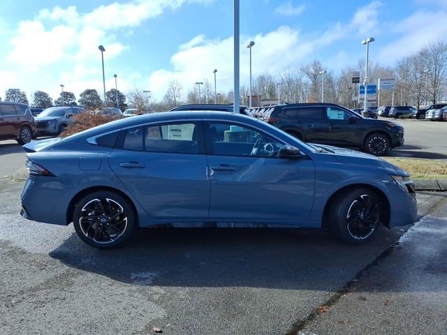 New 2026 Nissan Sentra SR image 2