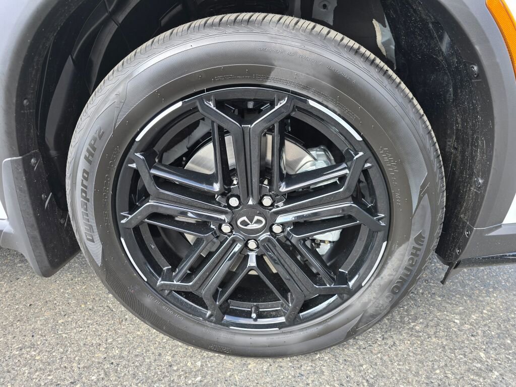 New 2026 INFINITI QX60 Sport w/ Dark Cargo Package image 9