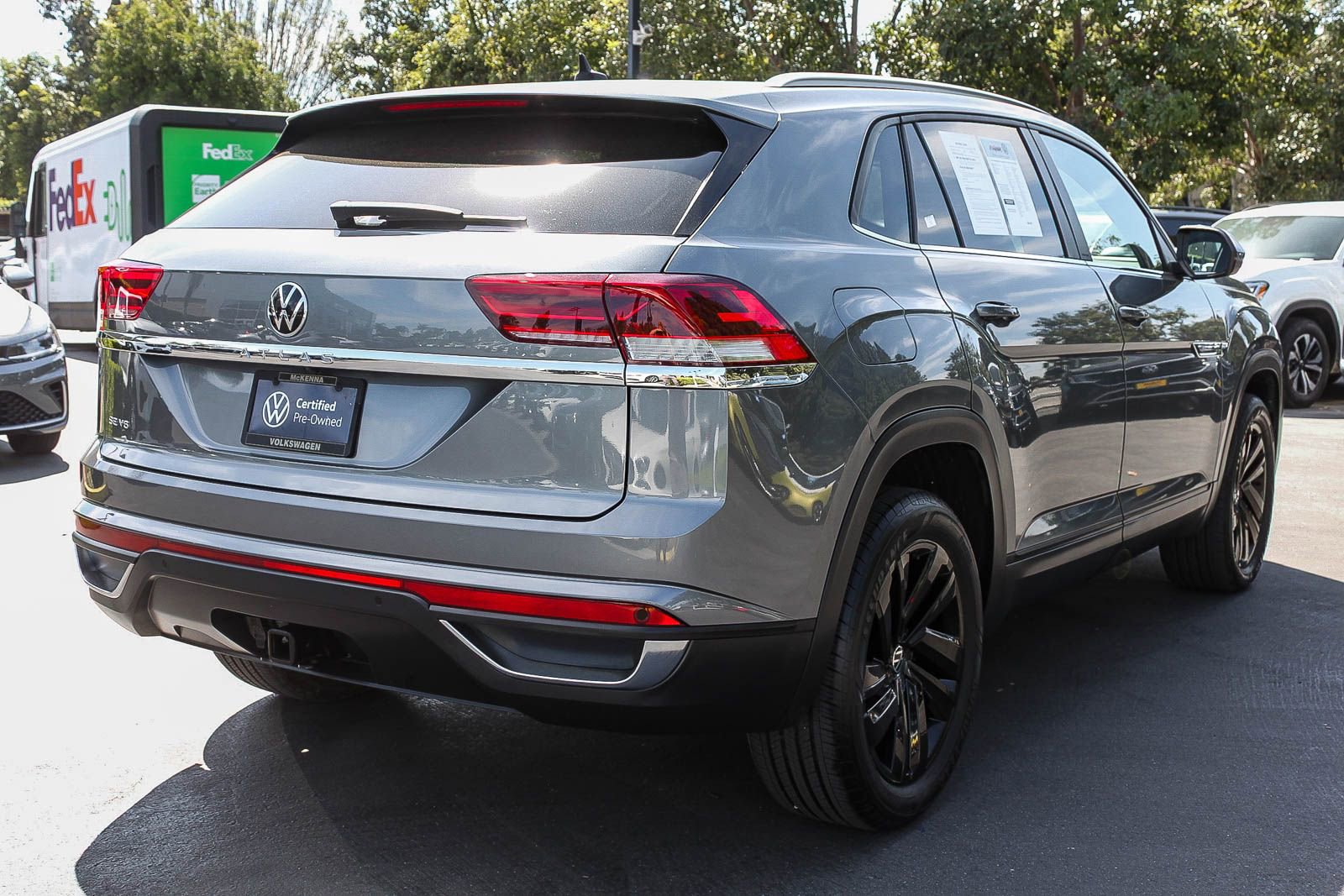 Certified 2022 Volkswagen Atlas Cross Sport SE image 4
