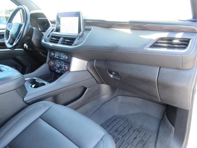 Certified 2022 Chevrolet Suburban LT w/ Luxury Package AWD/4WD image 11