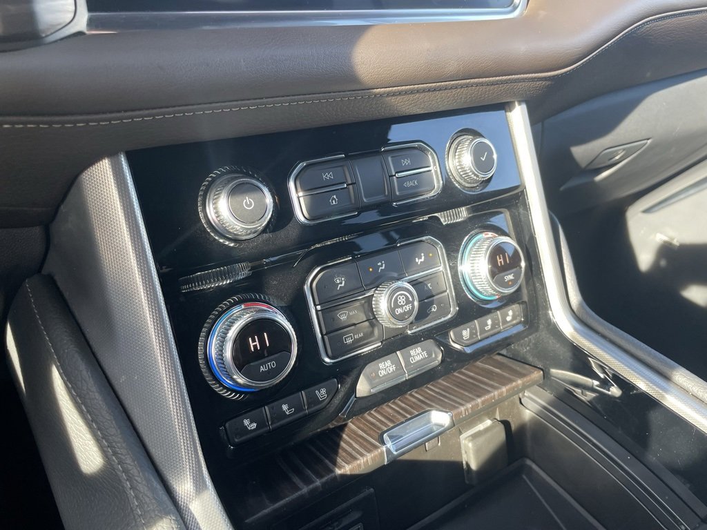 Used 2021 GMC Yukon Denali w/ Denali Ultimate Package image 18