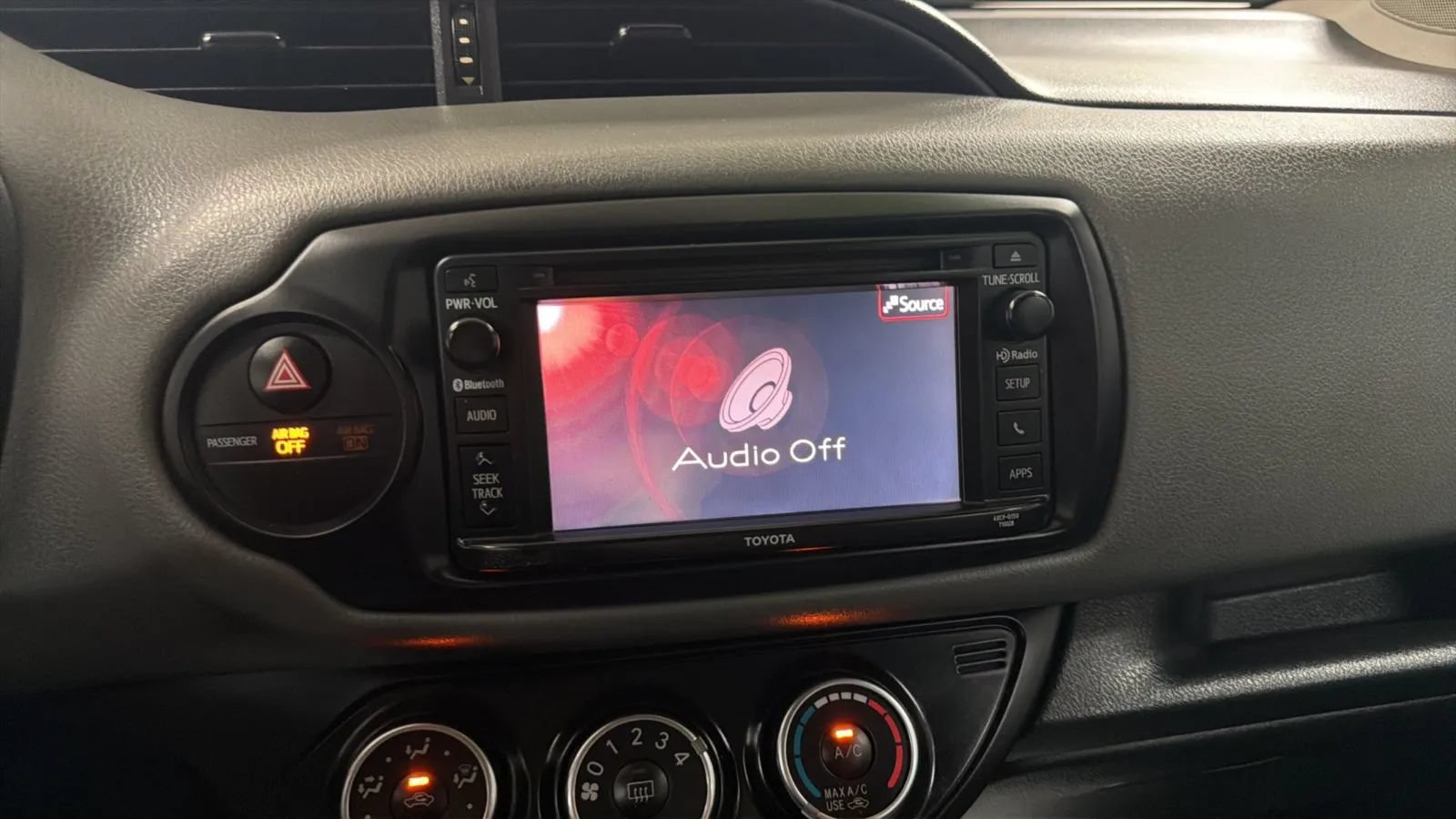 Used 2015 Toyota Yaris L FWD image 13