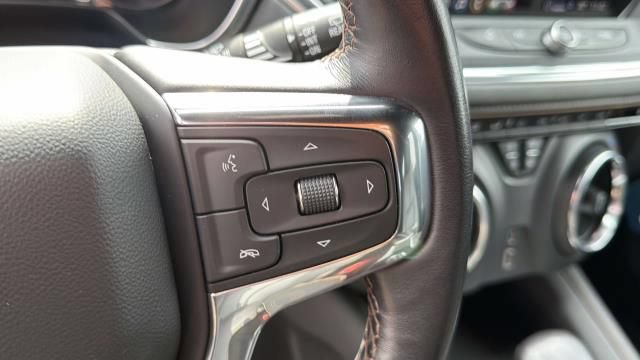 Certified 2022 Chevrolet Blazer Premier w/ Enhanced Convenience Package AWD/4WD image 12