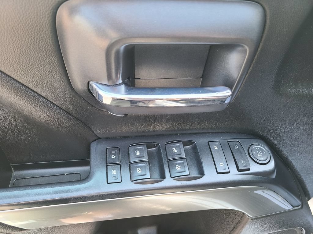 Used 2018 Chevrolet Silverado 1500 LT w/ All Star Edition AWD/4WD image 21
