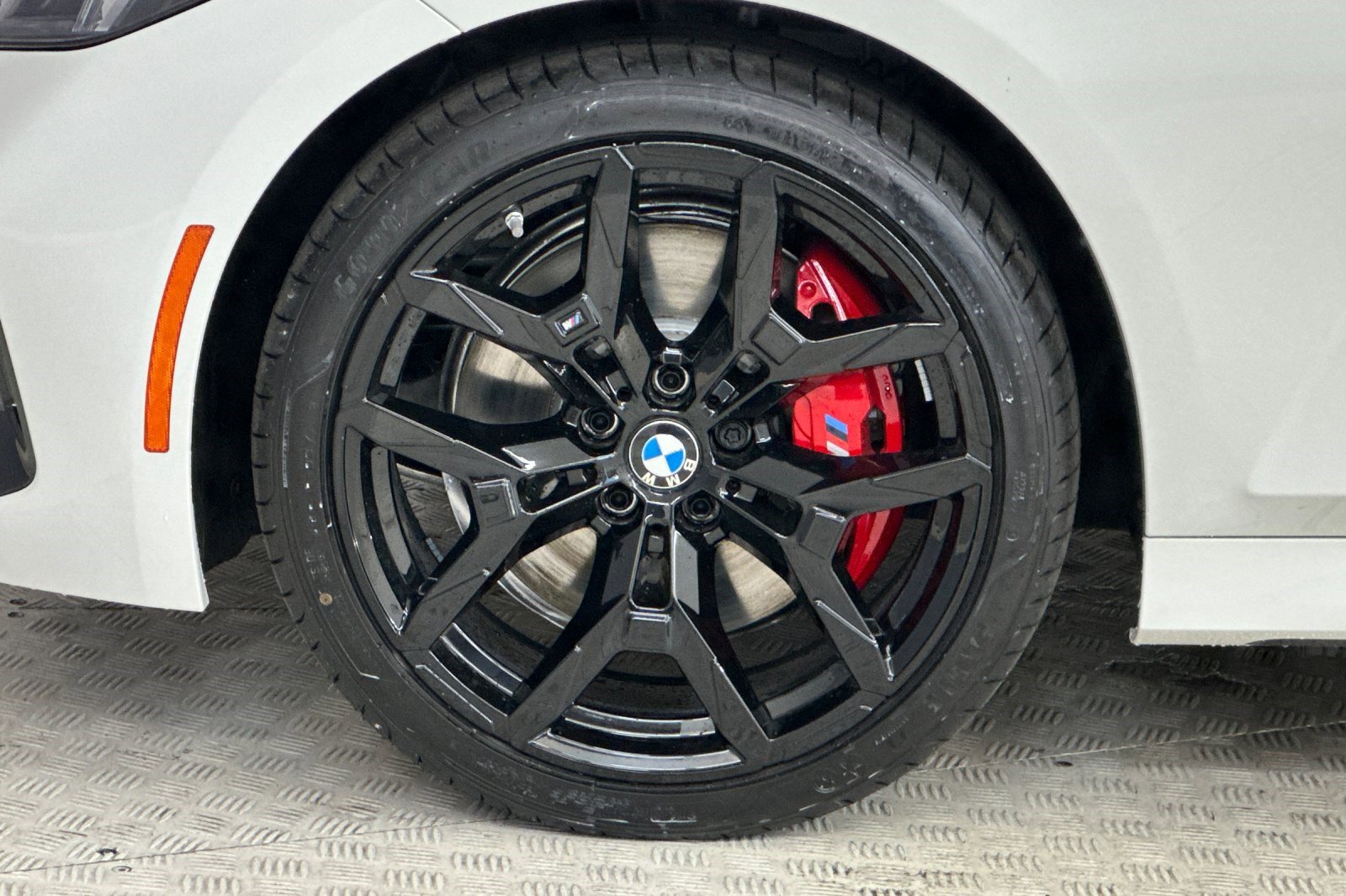 New 2026 BMW 330i xDrive Sedan w/ M Sport Package image 10