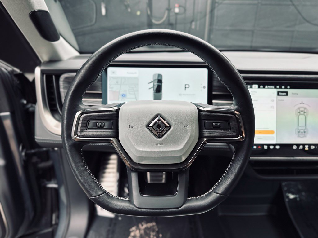 Used 2022 Rivian R1T Adventure AWD/4WD image 29