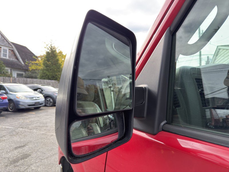 Used 2012 Nissan NV 2500 SV w/ Technology Pkg image 6