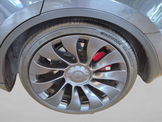 Used 2024 Tesla Model Y Performance AWD/4WD image 25