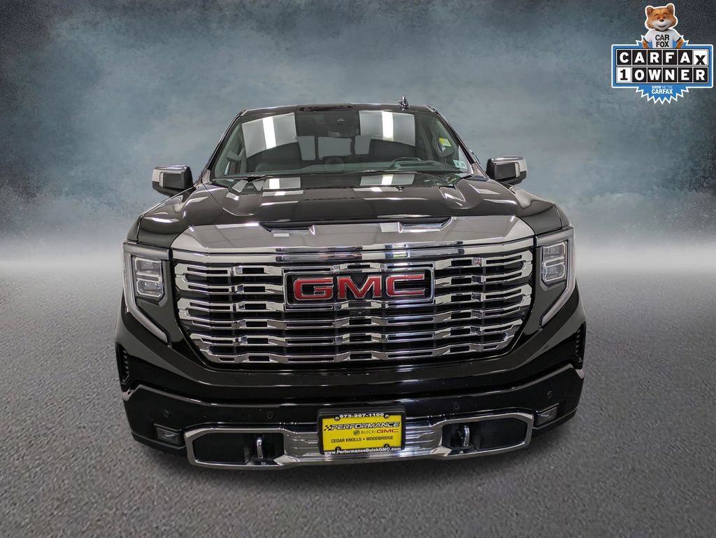 Used 2023 GMC Sierra 1500 Denali w/ Technology Package AWD/4WD image 2