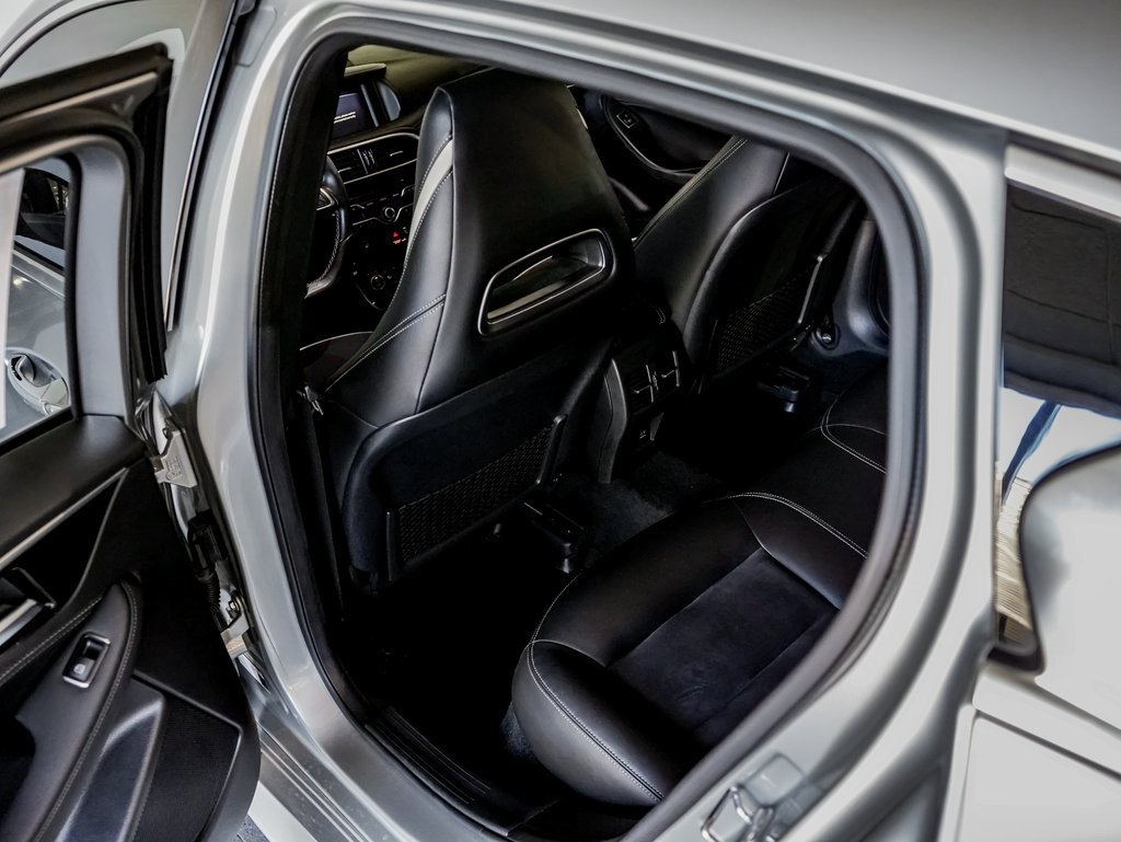 Used 2018 INFINITI QX30 Sport image 25