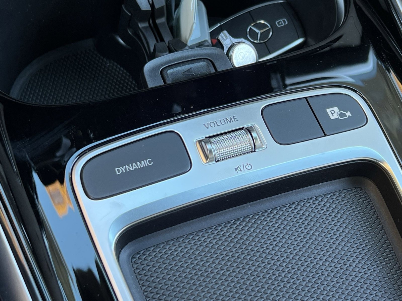 Certified 2026 Mercedes-Benz GLB 250 4MATIC image 32