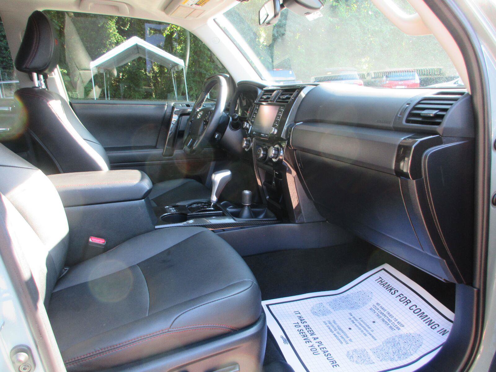 Used 2023 Toyota 4Runner TRD Off-Road Premium w/ Moonroof Package AWD/4WD image 18