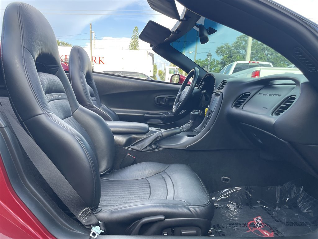 Used 2002 Chevrolet Corvette Convertible w/ Preferred Equipment Group2 RWD image 21
