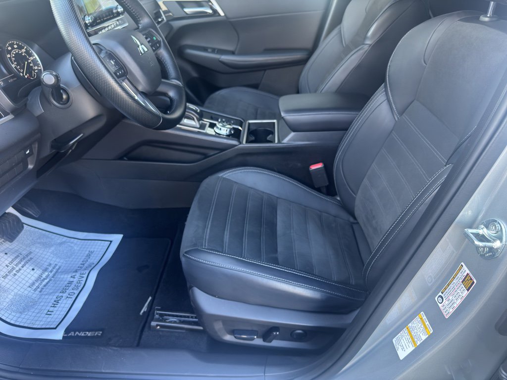 Used 2024 Mitsubishi Outlander SE image 5