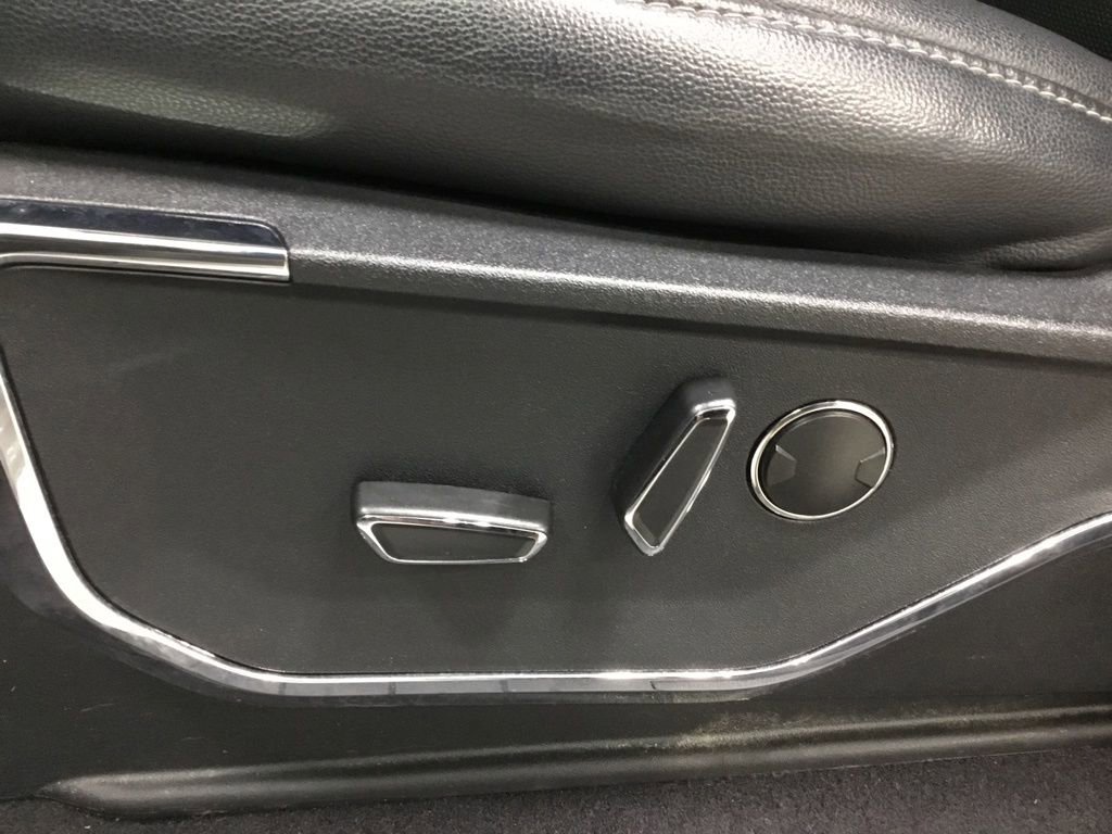 Used 2023 Ford F150 Lariat w/ Equipment Group 502A High image 8