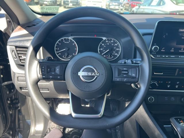 Used 2022 Nissan Rogue S image 14