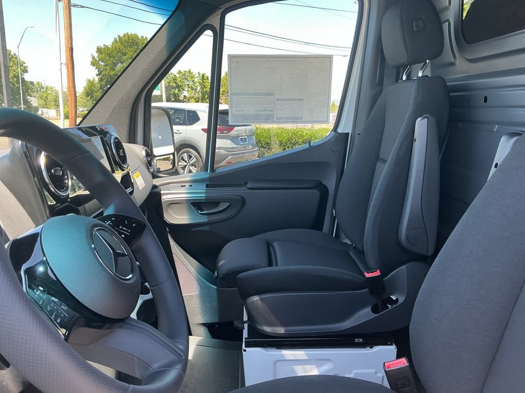 New 2026 Mercedes-Benz Sprinter 2500 image 10