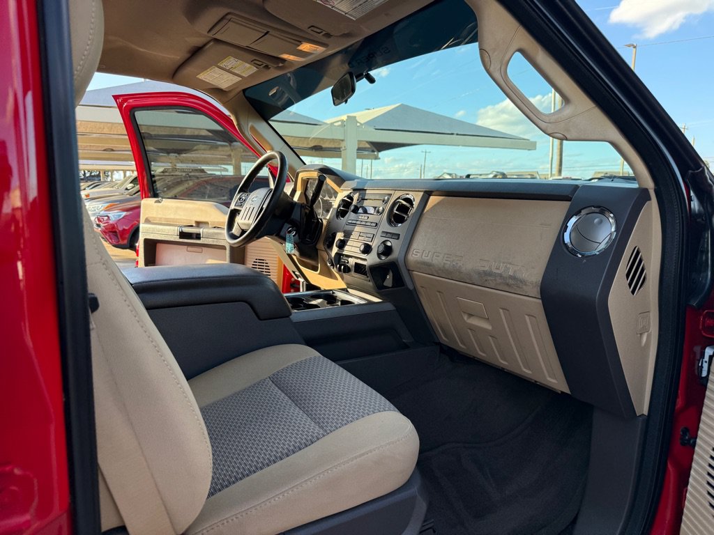 Used 2012 Ford F250 XLT AWD/4WD image 17