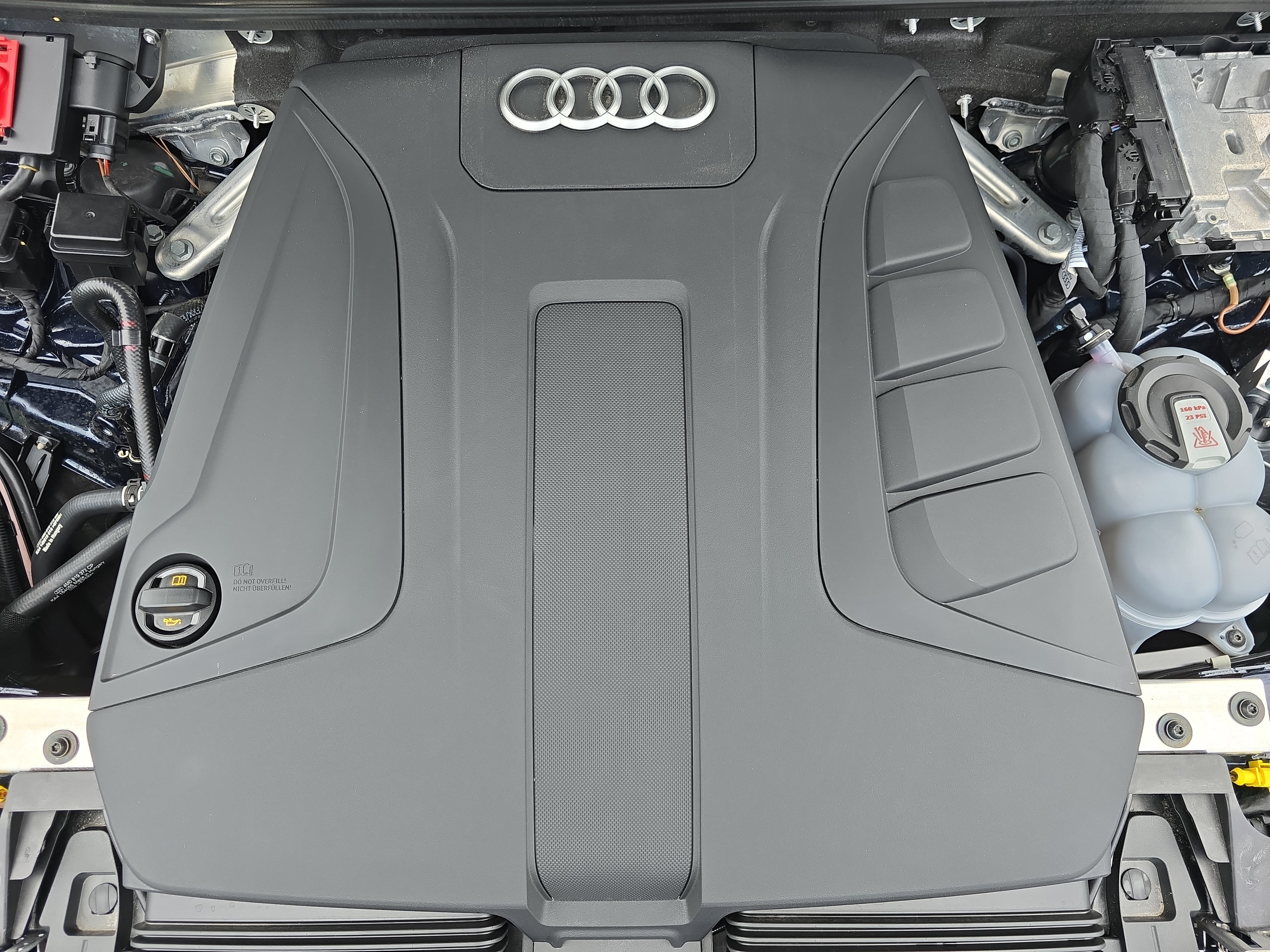 Certified 2025 Audi Q7 2.0T Premium w/ Convenience Plus Package AWD/4WD image 34