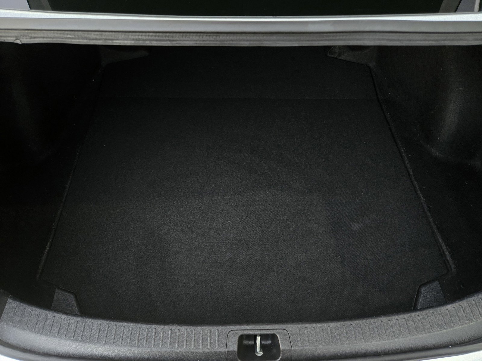 Certified 2023 Toyota Corolla XLE image 25