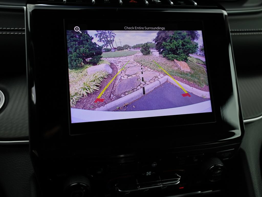 Used 2024 Jeep Grand Cherokee L Altitude AWD/4WD image 37