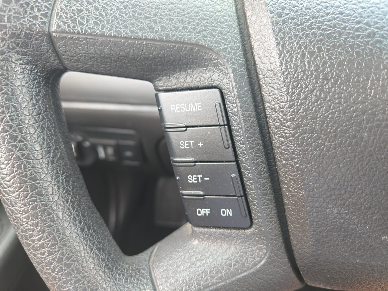 Used 2009 Ford Fusion SE FWD image 14