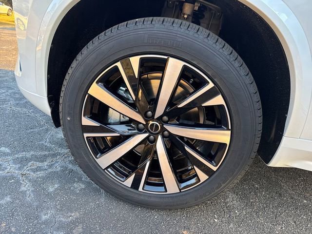 Used 2026 Volvo XC90 B6 Core w/ Protection Package Premier image 34